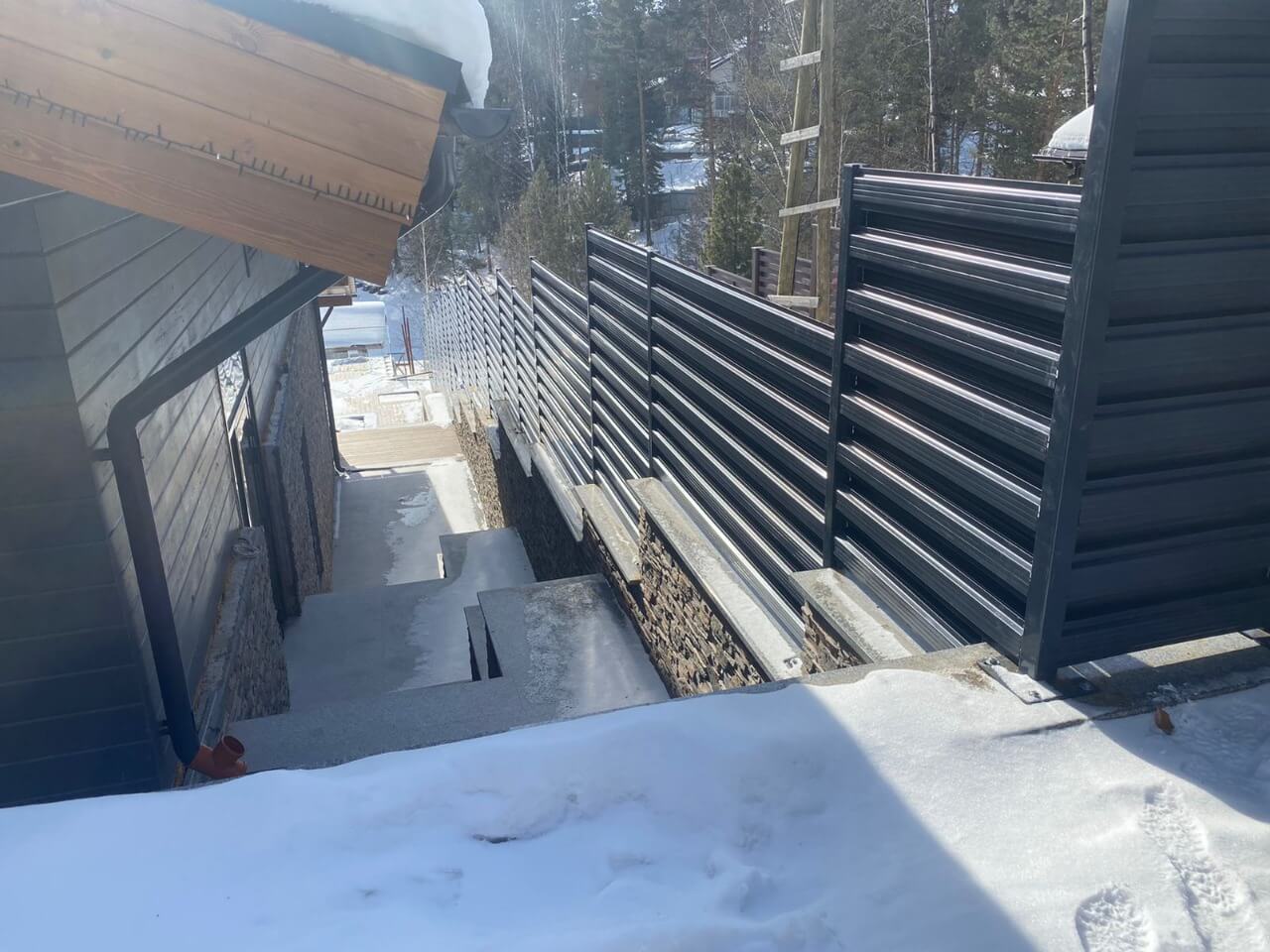 забор из штакетника 130м ral7024/7024 серый графит фото11 в Великом Новгороде